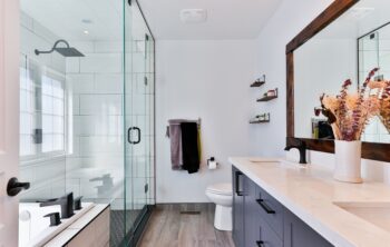 Charme rétro : L’élégance des porte-serviettes de style ancien pour une salle de bain intemporelle